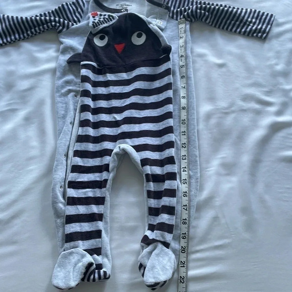 Penguin  Onesie - Picture 10 of 11